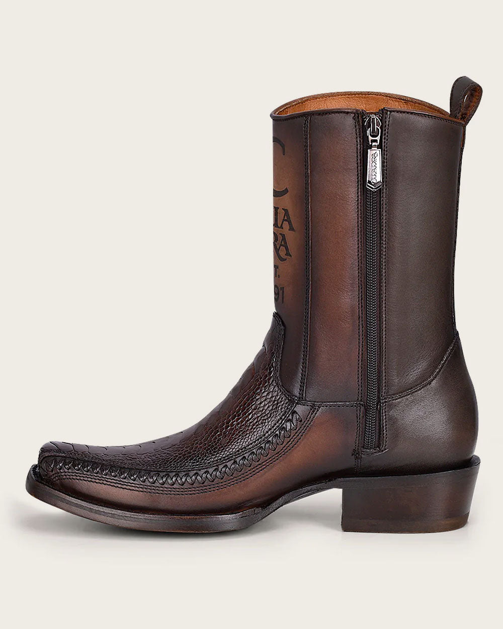 Internal Closure for Comfort: Easy on & off fit in Cuadra's traditional boots.