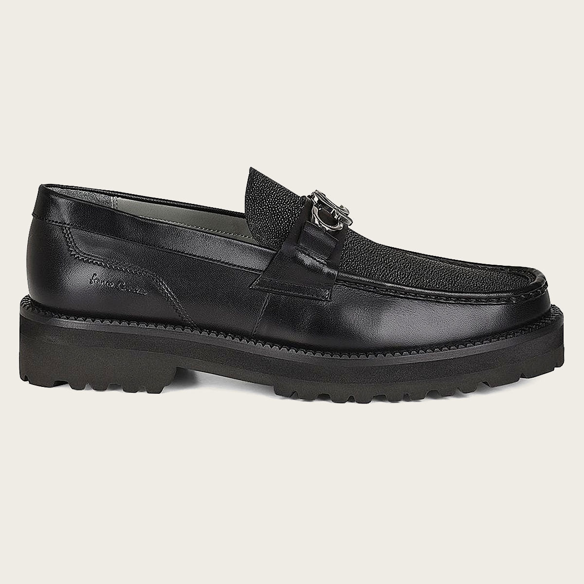 Men loafer shoe in black genuine stingray leather