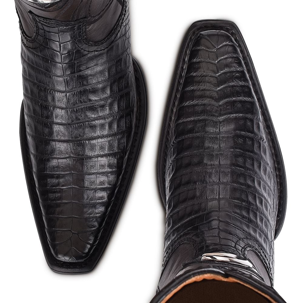 Cuadra cayman boots engraved