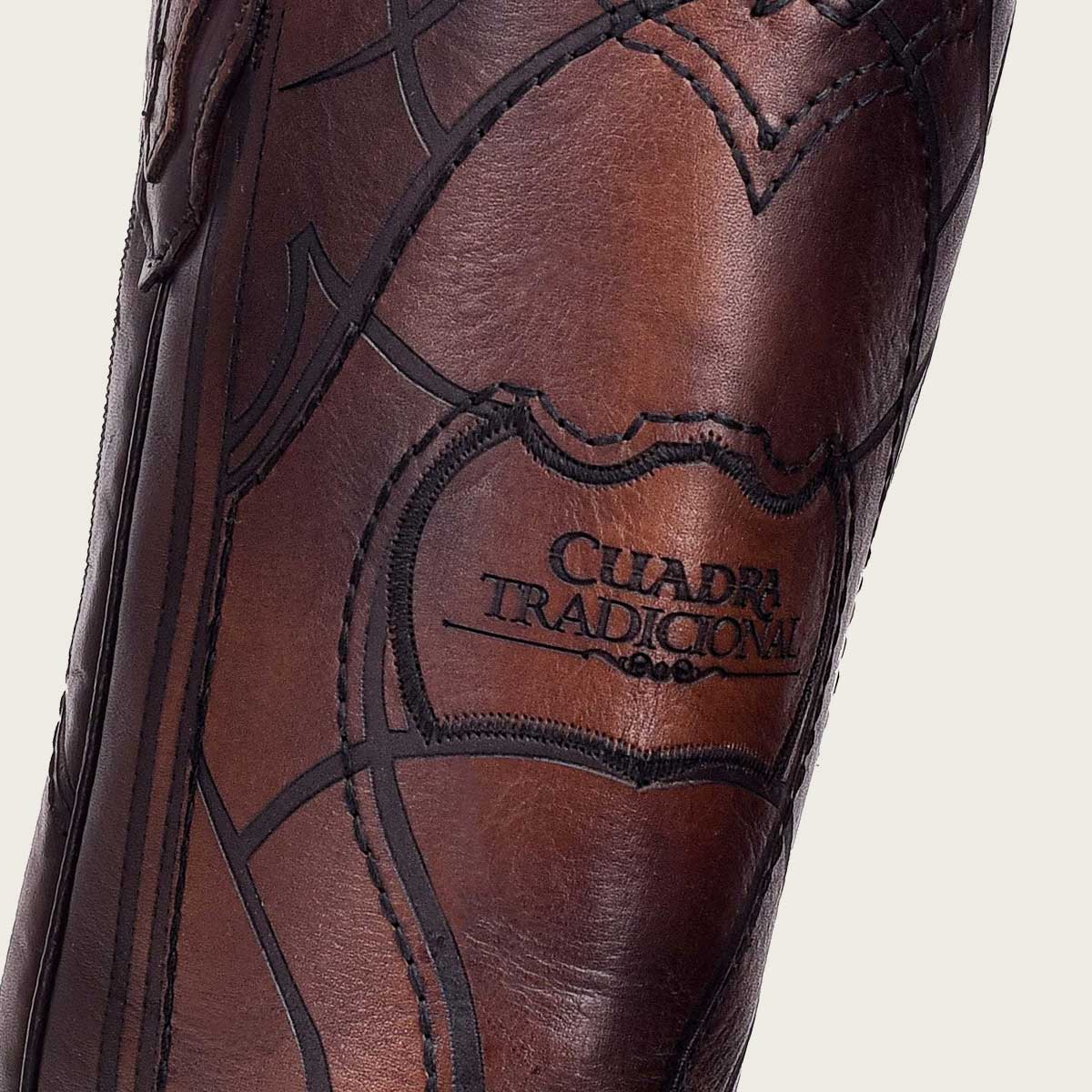 The superior craftsmanship guarantees long-lasting performance and support, making these boots a reliable companion for your everyday adventures.