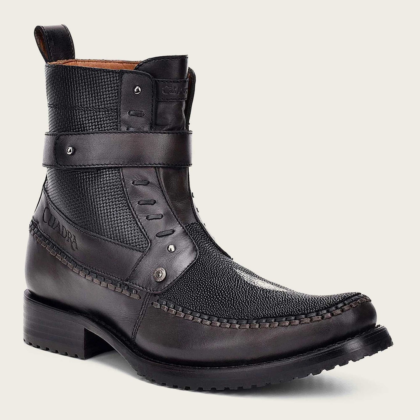 Step up your style with our handwoven black leather boot. Perfect for any occasion, these boots are a timeless addition to your wardrobe.
