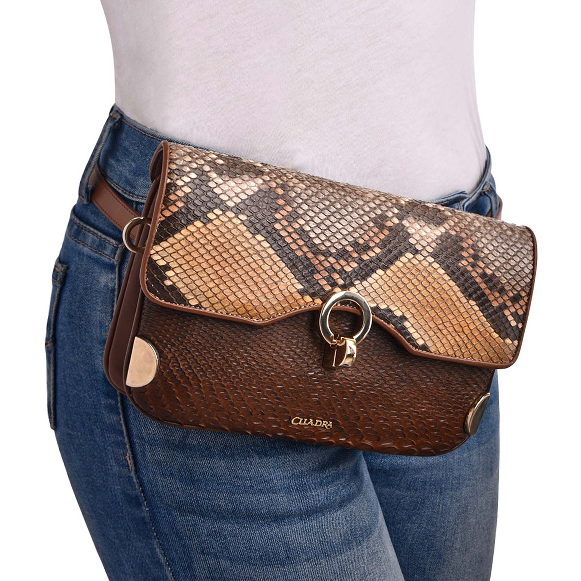 A Trendy Crossbody Bag: Encanto Fashion Bag